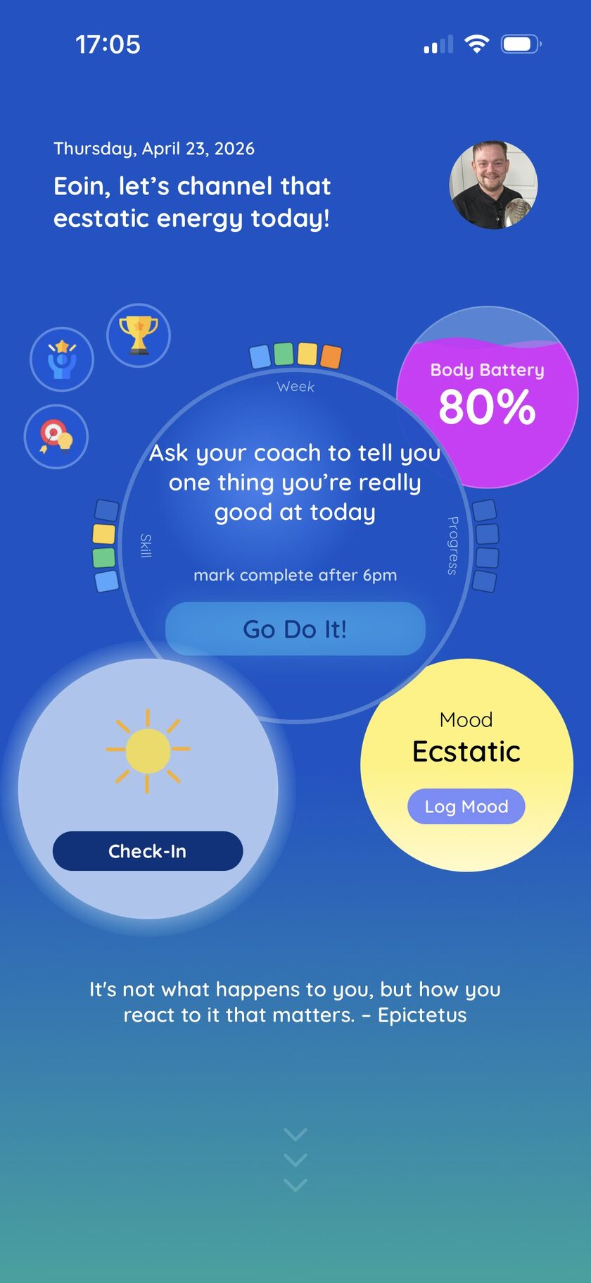 The HeadCoach app home screen showing the athlete's daily greeting, skill card, body battery, and mood.